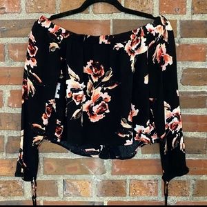 🌻 Kendall & Kylie Floral Off the Shoulder Crop
